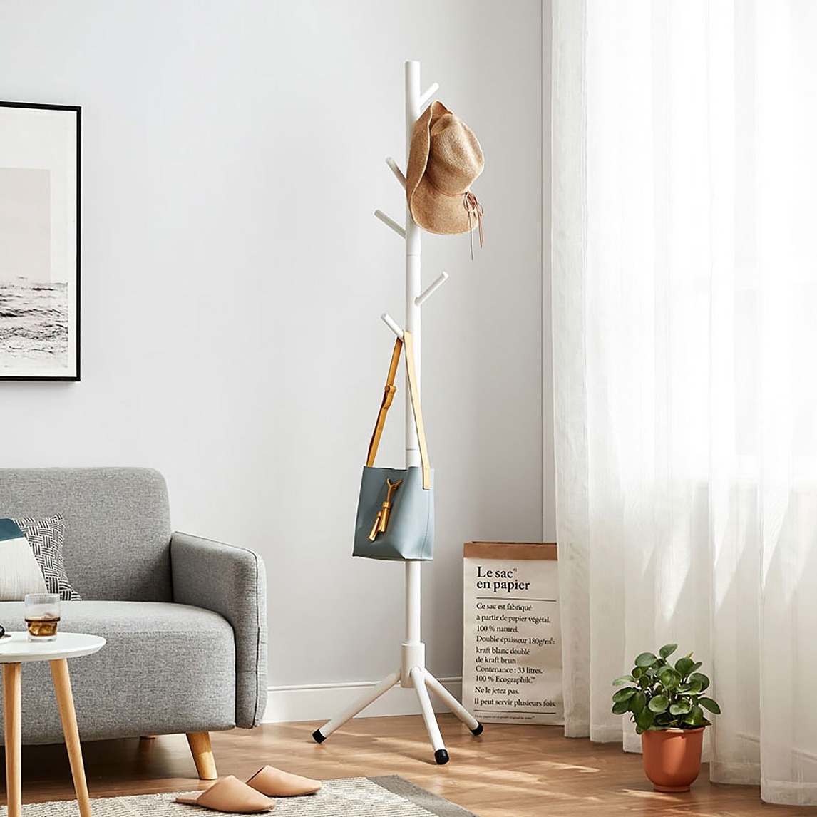 现代简约轻奢衣帽架