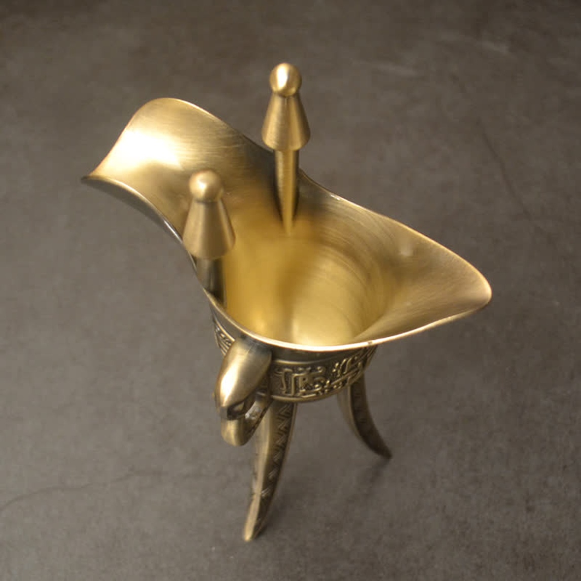 复古风酒樽,打造典雅家居环境 - 诺楠家居设计效果图 - 每平每屋