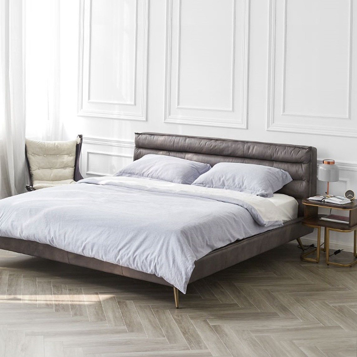 绅士灰打造尊贵优雅的卧室