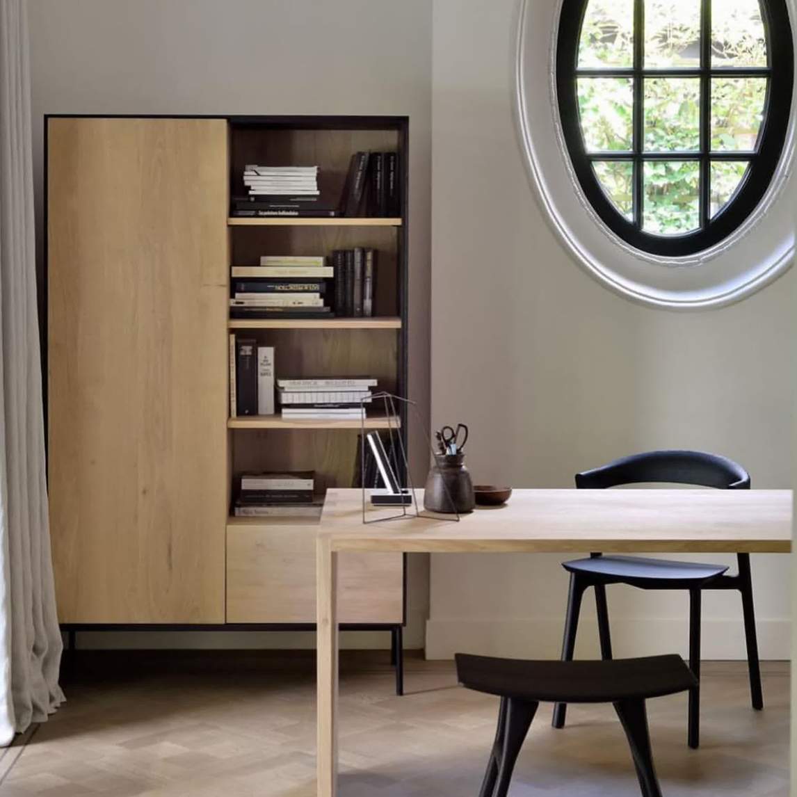 深色木制软装,营造书房古色古香阅读环境 - 必须吃肉设计效果图 - 每