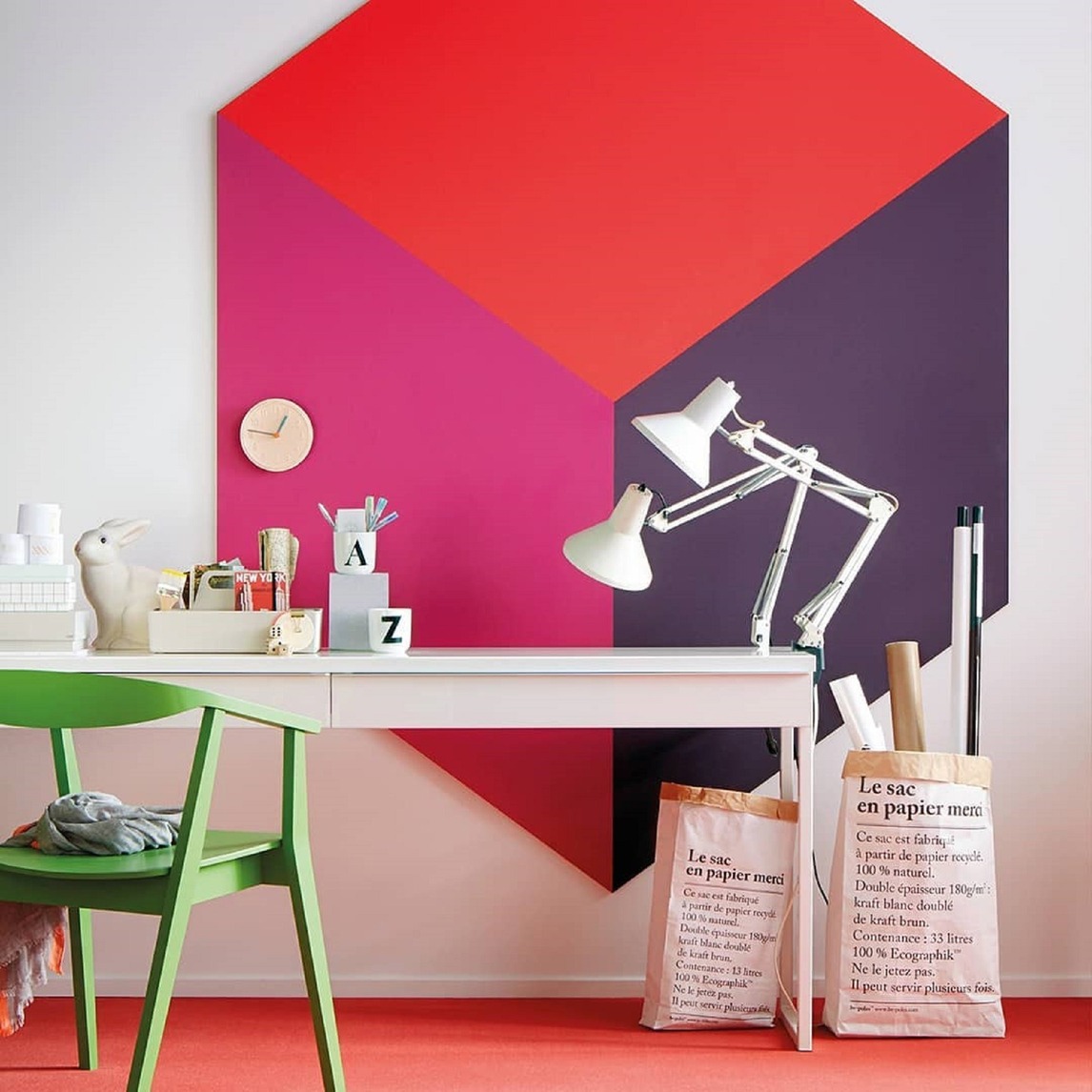 撞色工作背景墙