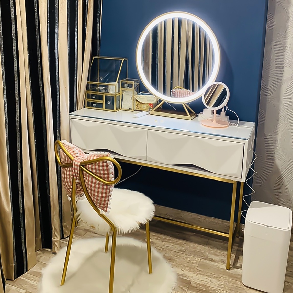 仙女网红梳妆台